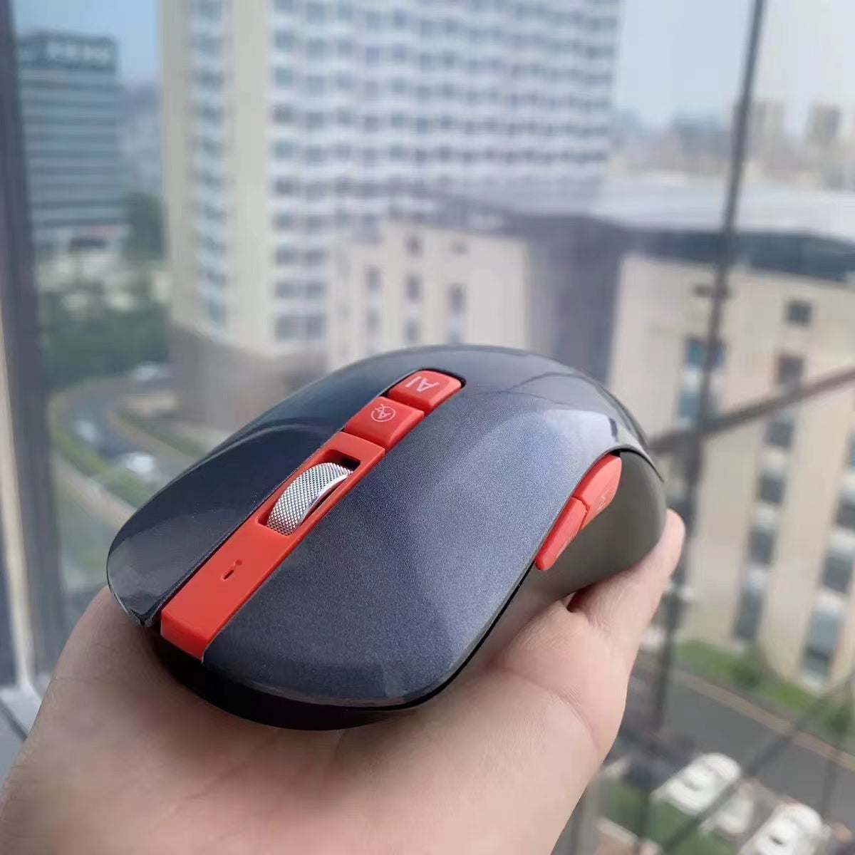 Computer mouse with voice recognition